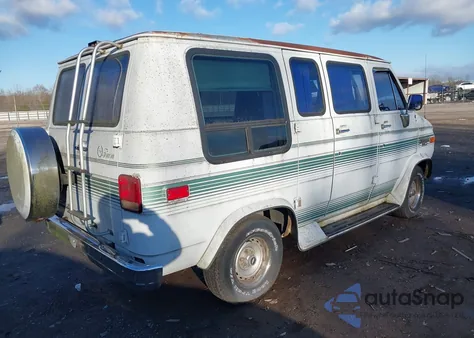 1992 Chevrolet G20 из США, поврежденный, VIN 1GBEG25Z6N7116083